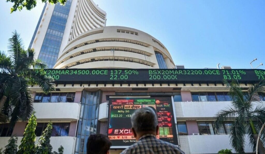 stock market की शुरुआत शुभ, सेंसेक्स ने तोड़ा रिकॉर्ड, निफ्टी भी 24200 को पार किया, इन शेयरों में हुआ गतिविधि