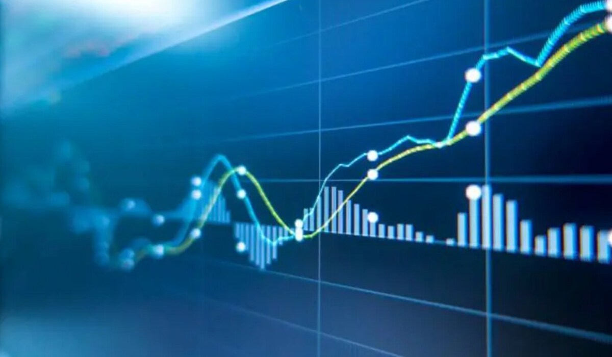 Stock market में उतार-चढ़ाव, सेंसेक्स 500 अंकों से अधिक गिरा, निफ्टी 24200 के नीचे, इन शेयरों में हुआ बदलाव